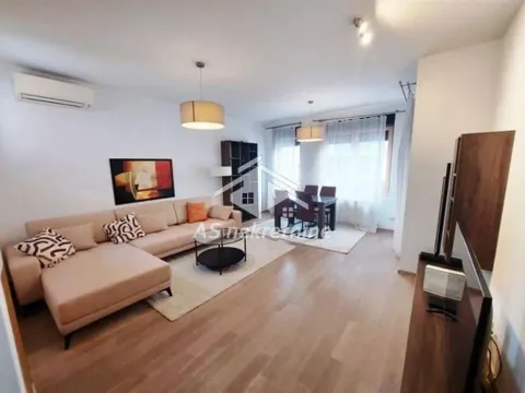 Rent, three bedroom apartment, 64m², Kalenić Pijaca, Vračar Sve Podlokacije - image 1