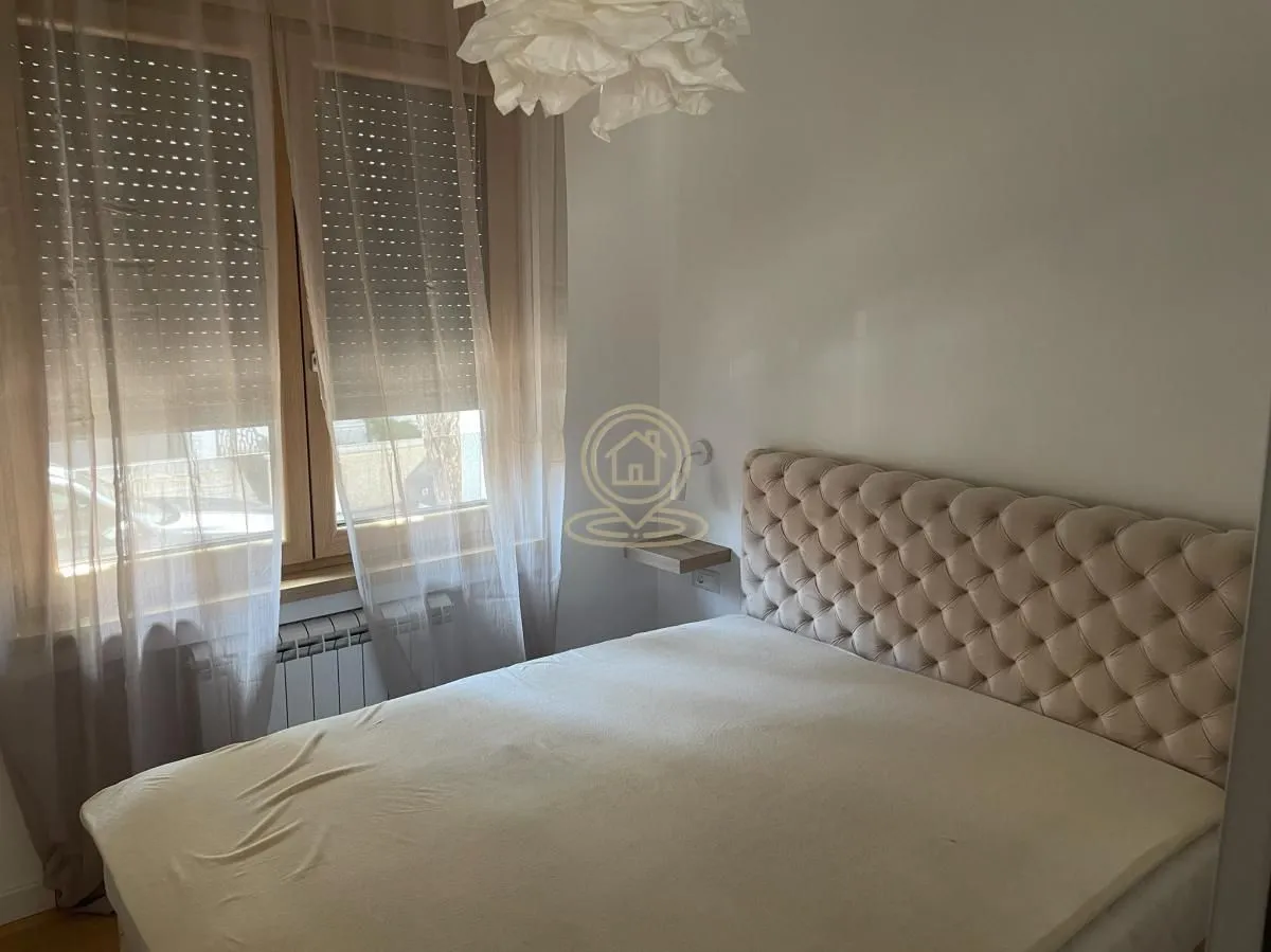 Izdavanje, dvosoban stan, 41m², Čubura, Beograd