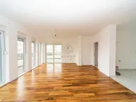 Prodaja, trosoban stan, 150m², Krivi Most, Podgorica - image 2