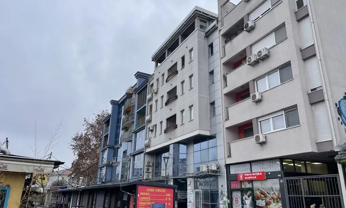 Izdavanje, poslovni prostor, 180m², Centar, Novi Sad