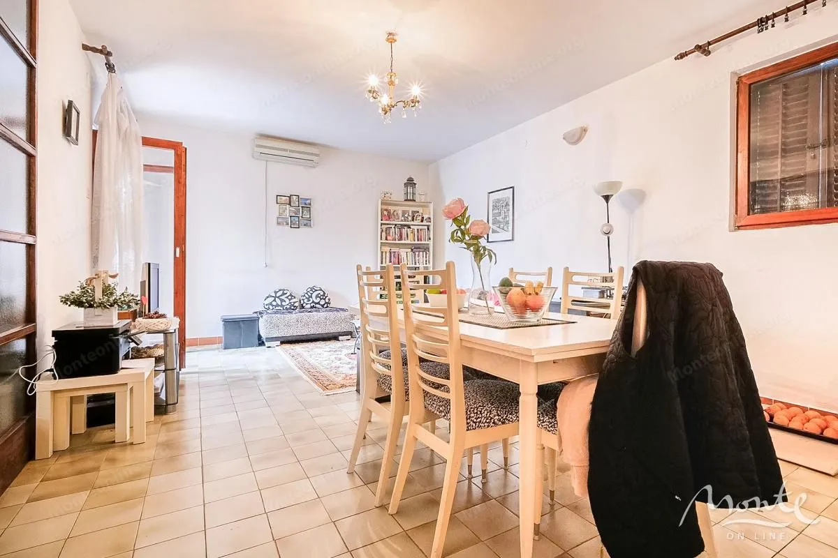 Prodaja, kuća, 250m², Dobrota, Kotor