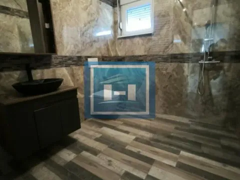 Sale, house, 400m², Varvarin, Srbija - image 15