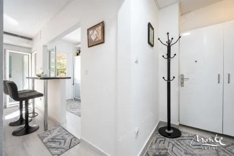 Prodaja, jednosoban stan, 48m², Dobrota, Kotor - image 17
