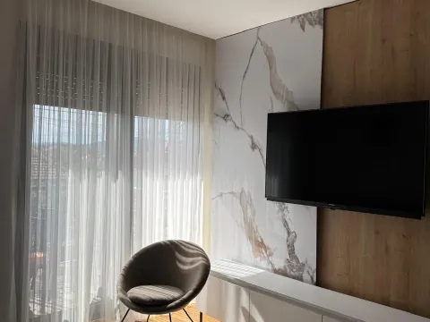 Prodaja, trosoban stan, 90m², Blok 9, Podgorica - image 10