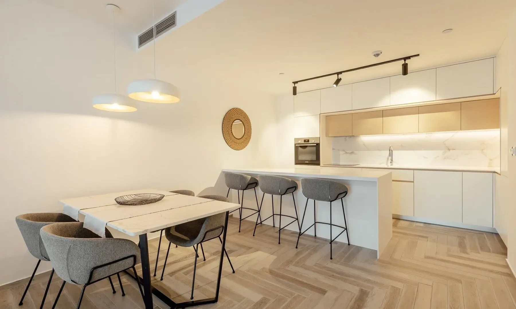 Prodaja, jednosoban stan, 81m², Kotor, Crna Gora
