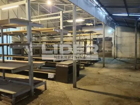 Izdavanje, poslovni prostor, 1000m², Dušanovac, Voždovac Sve Podlokacije - image 9