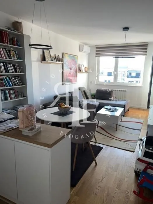 Prodaja, trosoban stan, 68m², Kluz, Zvezdara Sve Podlokacije