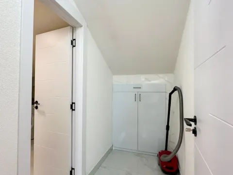 Rent, one bedroom apartment, 65m², Stari Aerodrom, Podgorica - image 8