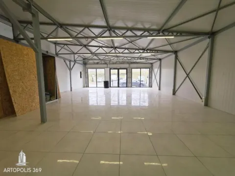 Izdavanje, poslovni prostor, 320m², Mali Mokri Lug, Zvezdara Sve Podlokacije - image 4