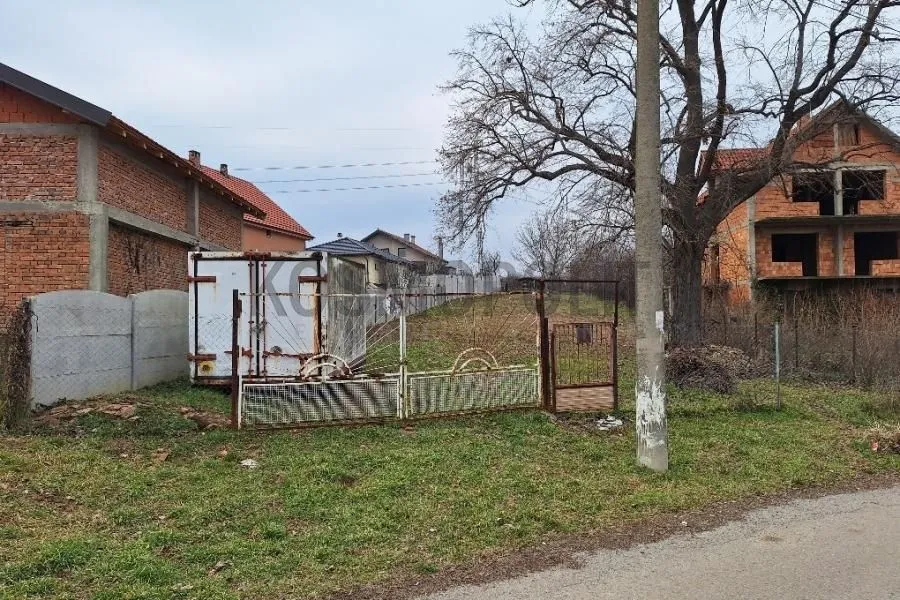Prodaja, plac, 1050m², Boleč, Grocka