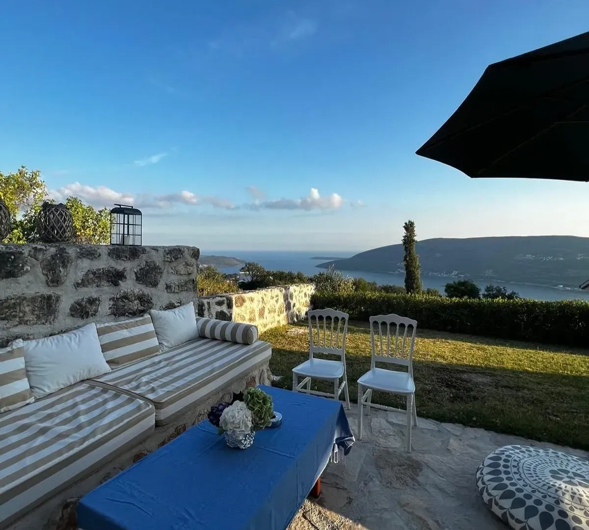 Prodaja, kuća, 380m², Herceg Novi, Crna Gora