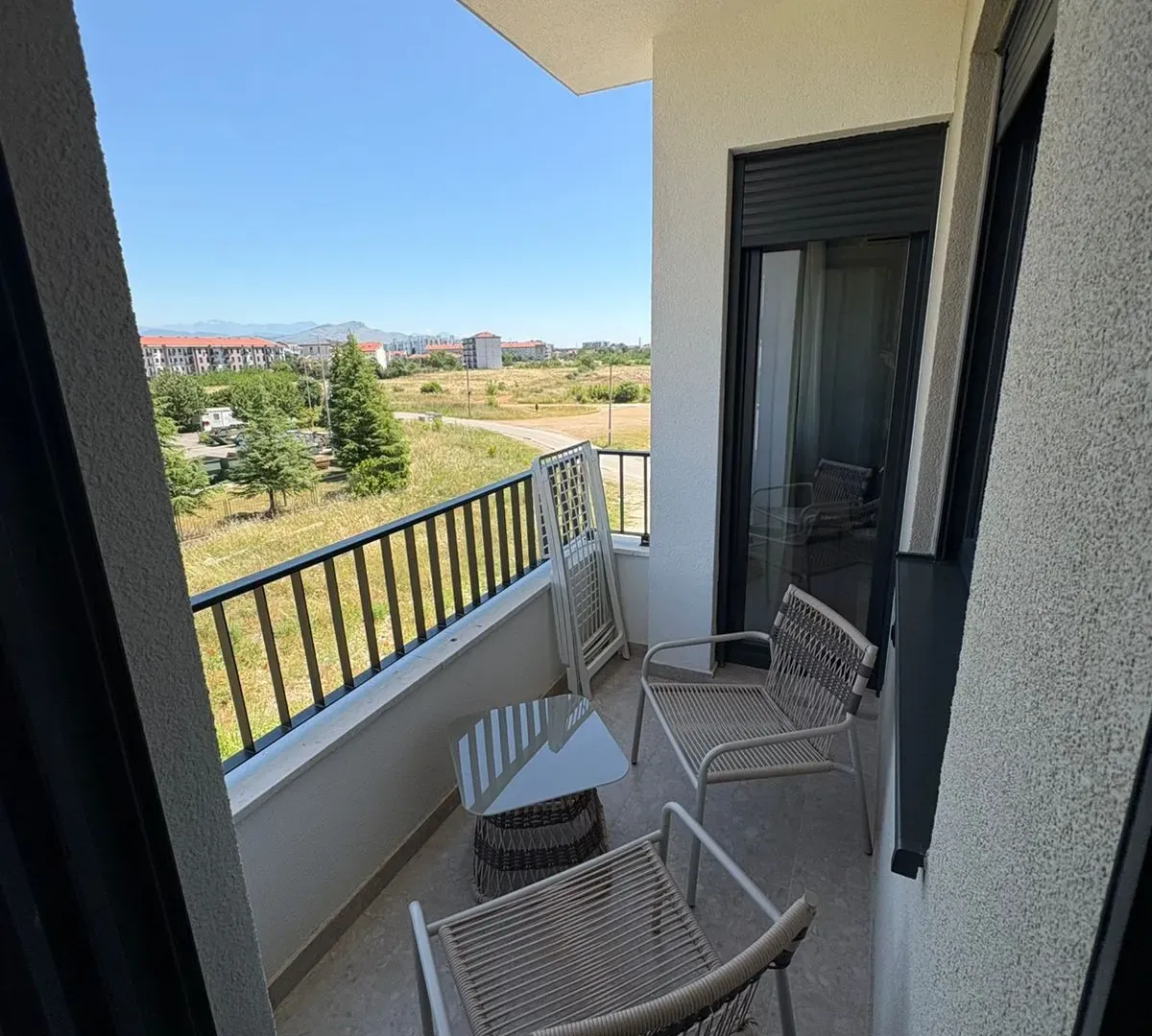Izdavanje, dvosoban stan, 50m², Zabjelo, Podgorica