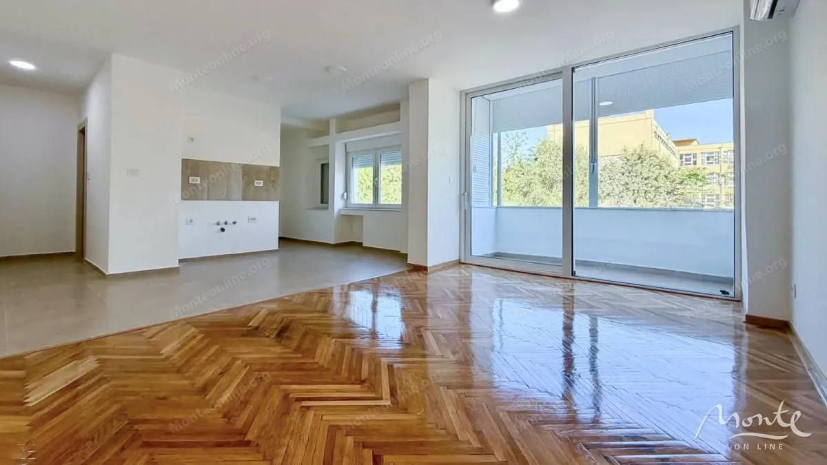 Prodaja, jednosoban stan, 58m², Preko Morače, Podgorica
