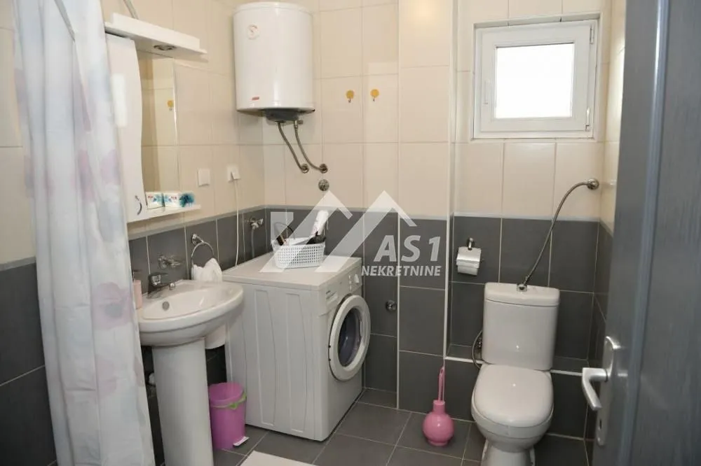 Izdavanje, jednosoban stan, 40m², Klisa, Novi Sad Sve Podlokacije