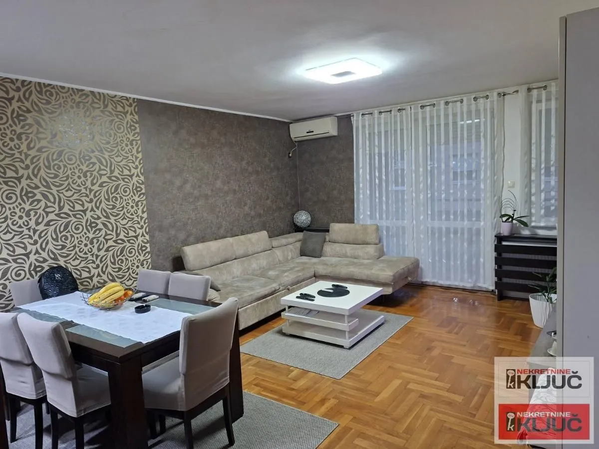 Prodaja, trosoban stan, 77m², Podbara, Novi Sad Sve Podlokacije