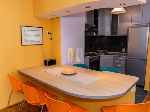 Izdavanje, trosoban stan, 71m², Centar, Novi Sad - image 7