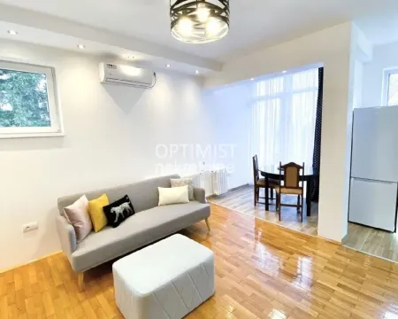 Rent, two bedroom apartment, 46m², Savski Venac, Beograd - image 2