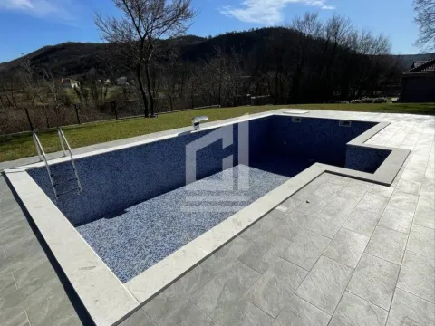 Izdavanje, kuća, 110m², Pričelje, Podgorica - image 14