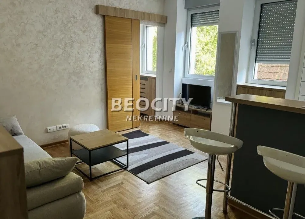 Rent, two bedroom apartment, 40m², Dorćol Sve Podlokacije, Beograd