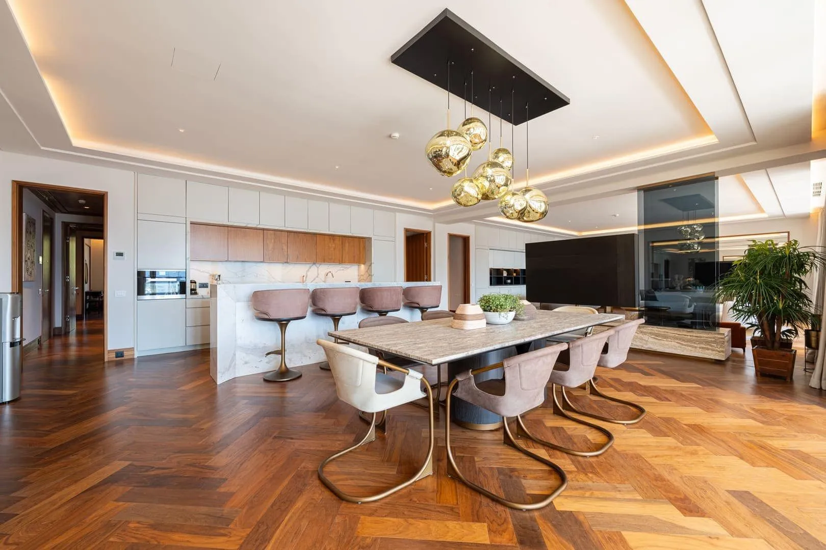 Prodaja, četvorosoban stan, 350m², Porto Montenegro, Tivat