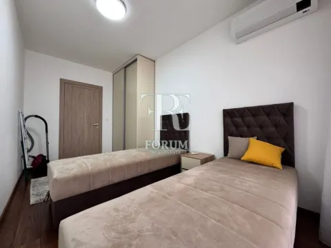 Izdavanje, dvosoban stan, 77m², Master Kvart, Podgorica - image 10