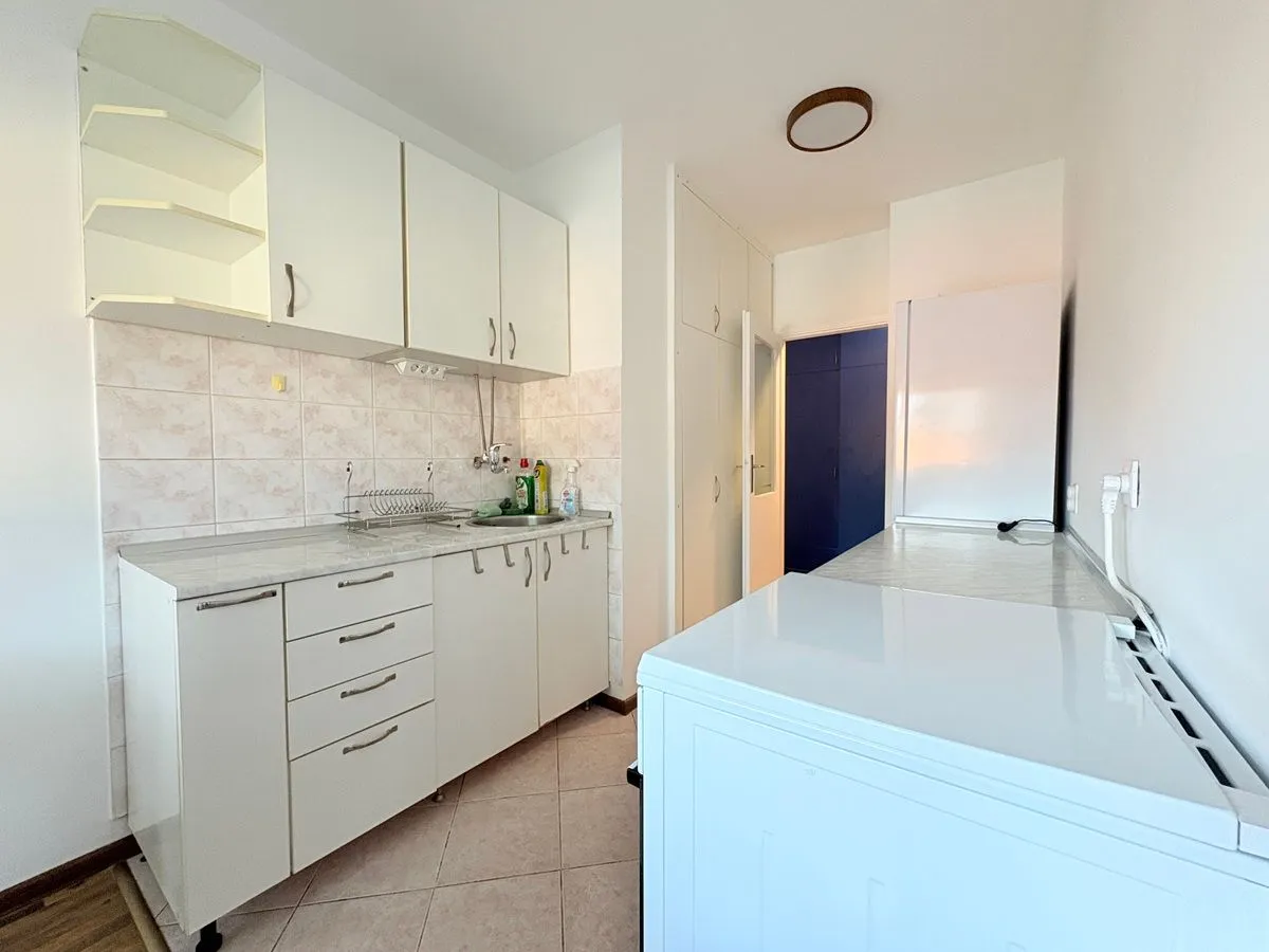 Izdavanje, jednosoban stan, 34m², Voždovac Sve Podlokacije, Beograd