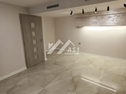 Izdavanje, poslovni prostor, 82m², Sajam, Novi Sad Sve Podlokacije - image 4