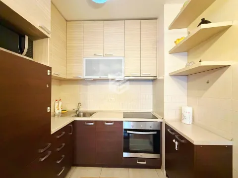 Prodaja, jednosoban stan, 45m², Pobrežje, Podgorica - image 4