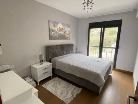 Izdavanje, trosoban stan, 100m², Ljubović, Podgorica - image 12