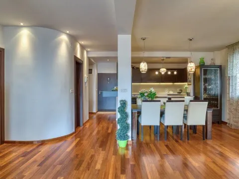 Sale, two bedroom apartment, 78m², Budva, Crna Gora - image 21