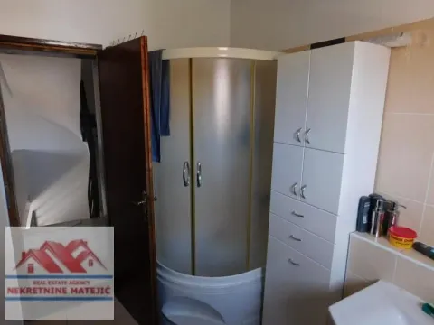 Sale, house, 250m², Ćava, Kragujevac - image 22