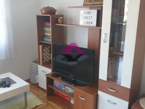 Rent, two bedroom apartment, 57m², Filmski Grad, Beograd - image 2