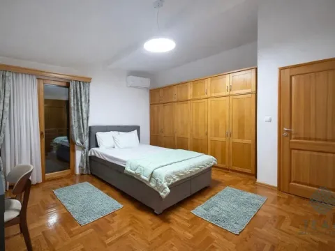 Izdavanje, kuća, 120m², Zelenika, Podgorica - image 5