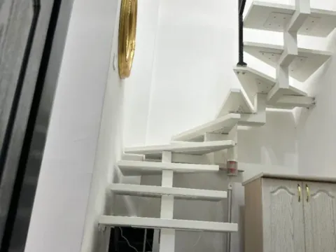 Izdavanje, dvosoban stan, 88m², Sveta Vrača, Kotor - image 7