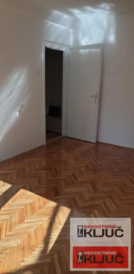 Izdavanje, jednosoban stan, 50m², Bulevar Oslobodjenja, Novi Sad Sve Podlokacije
