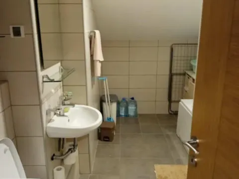 Izdavanje, jednosoban stan, 50m², Kava, Tivat - image 2