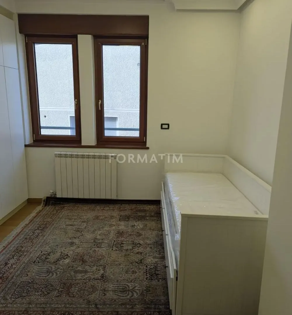 Rent, four bedroom apartment, 160m², Vračar Hram, Vračar Sve Podlokacije