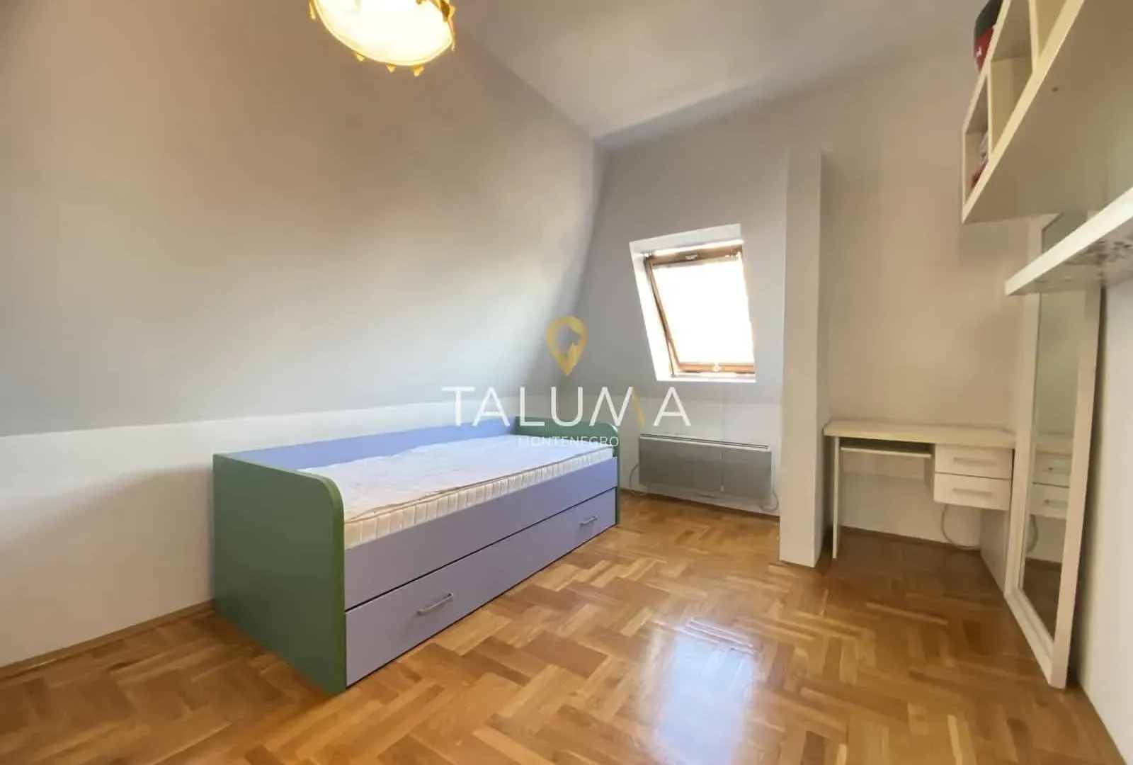 Prodaja, dvosoban stan, 86m², Centar, Podgorica