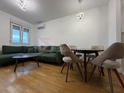 Rent, two bedroom apartment, 68m², City Kvart, Podgorica - image 1