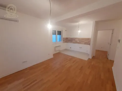 Prodaja, dvosoban stan, 40m², Vrnjačka Banja, Srbija - image 7