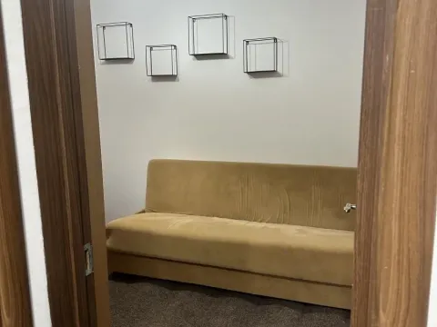 Izdavanje, trosoban stan, 74m², Medijana, Niš - image 11