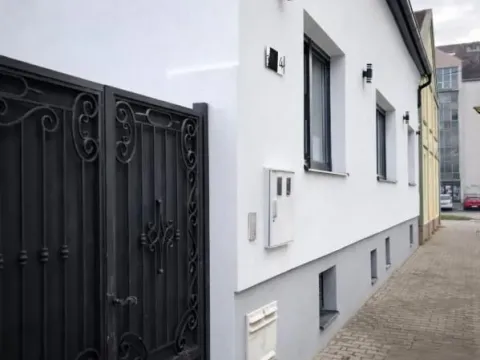 Rent, office space, 240m², Sajmište, Novi Sad - image 18