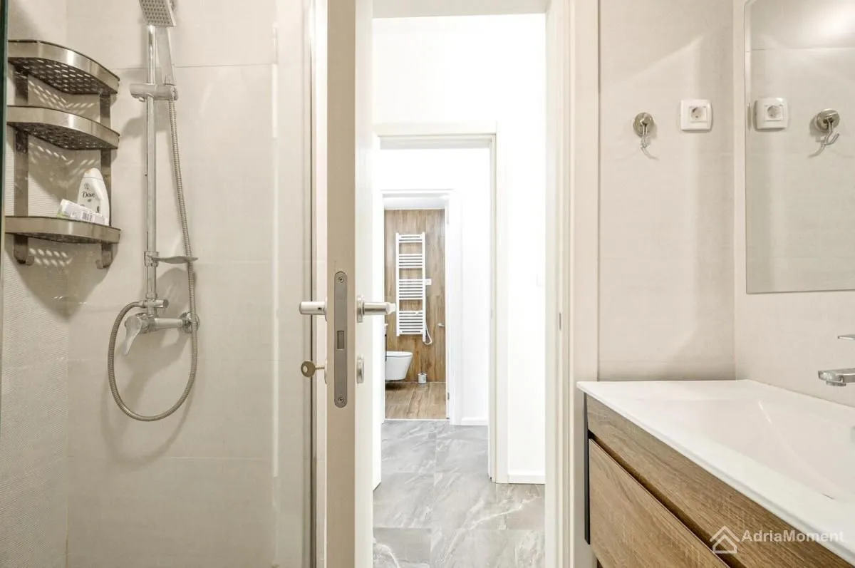 Sale, two bedroom apartment, 69m², Donja Lastva, Tivat