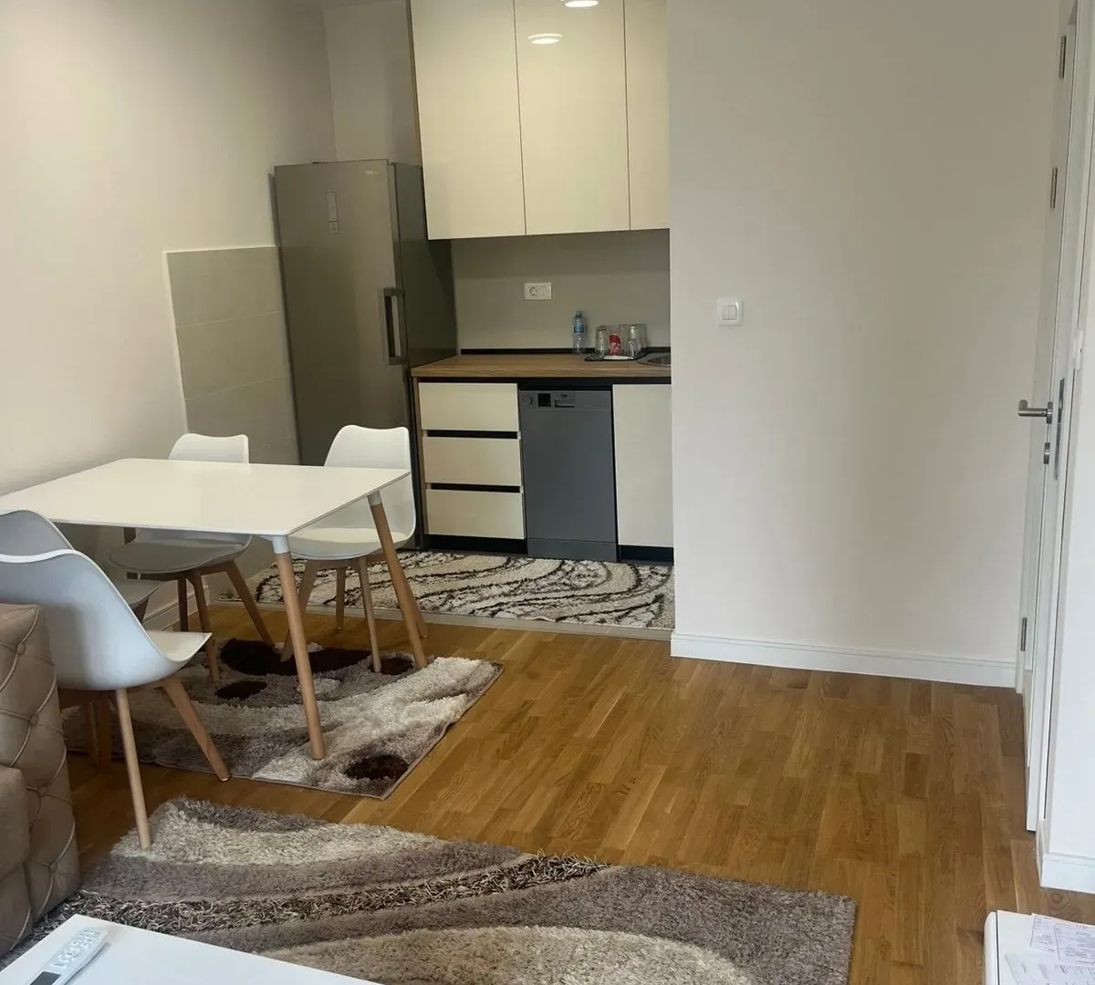 Rent, one bedroom apartment, 41m², Pobrežje, Podgorica