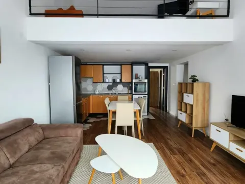 Prodaja, stan, 92m², Tivat, Crna Gora - image 2