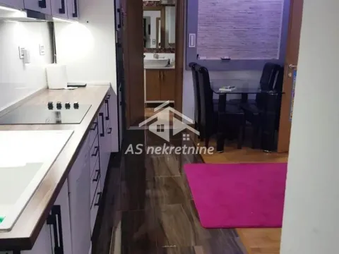 Izdavanje, trosoban stan, 55m², Crveni Krst, Beograd - image 4