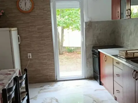 Izdavanje, jednosoban stan, 50m², Mrčevac, Tivat - image 4