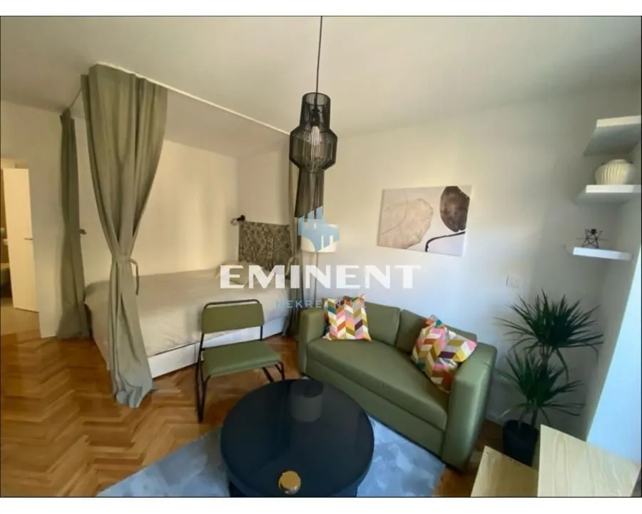 Rent, apartment, 40m², Kalenić Pijaca, Vračar Sve Podlokacije