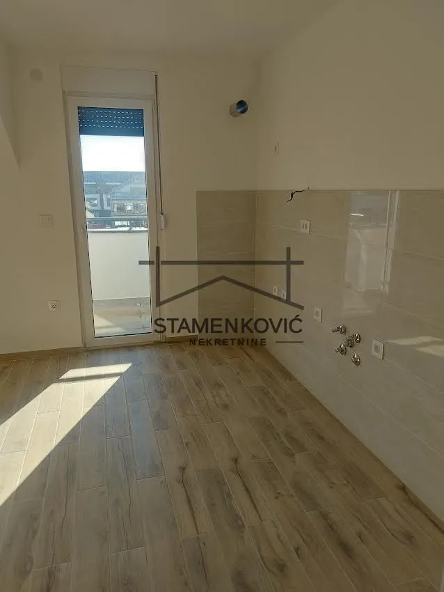 Prodaja, trosoban stan, 86m², Veternička rampa, Novi Sad Sve Podlokacije