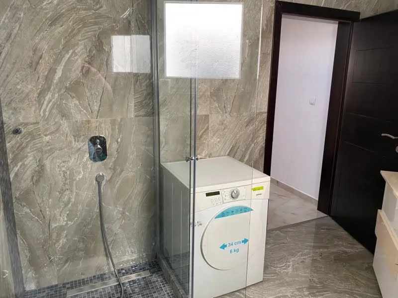 Sale, house, 300m², Šušanj, Bar